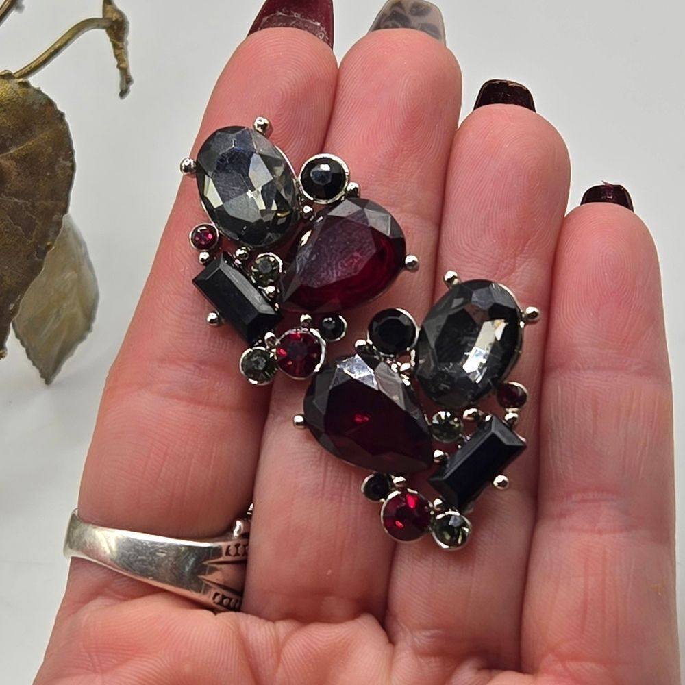 "5/$25" Silvertone Black/Ruby Red Rhinestone Cluster Costume Post  Earrings - Picture 4 of 6